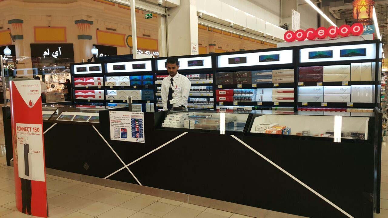 Carrefour Villaggio's cigarette section