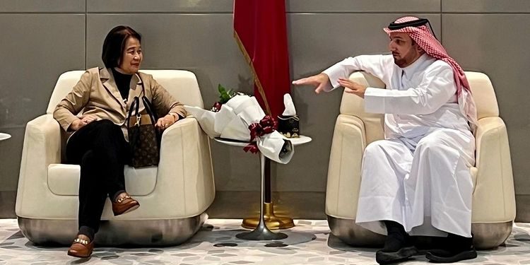 Qatar welcomes first female Philippine envoy