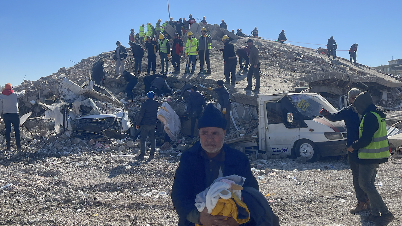 ‘No time left’: Turkey disaster sites fall silent in search for final signs of life