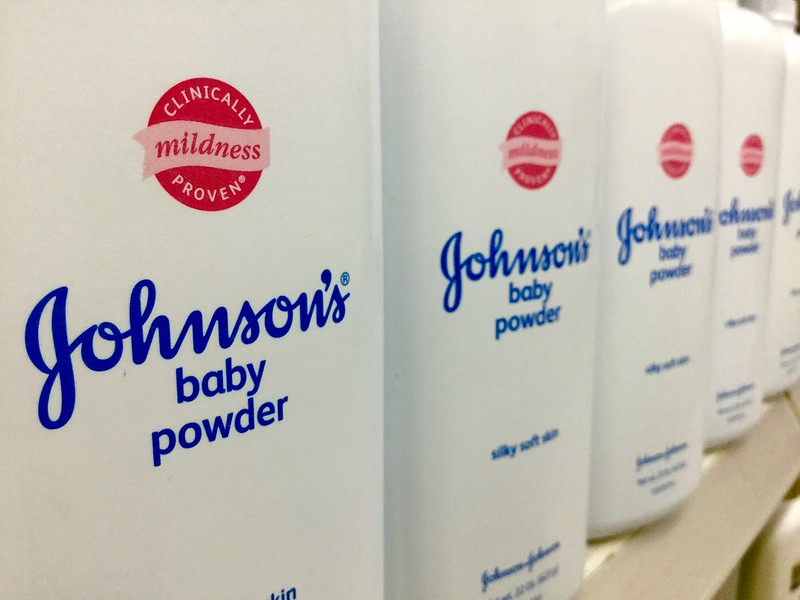 Johnson & Johnson offers $8.9bn to settle thousands of talc cancer claims