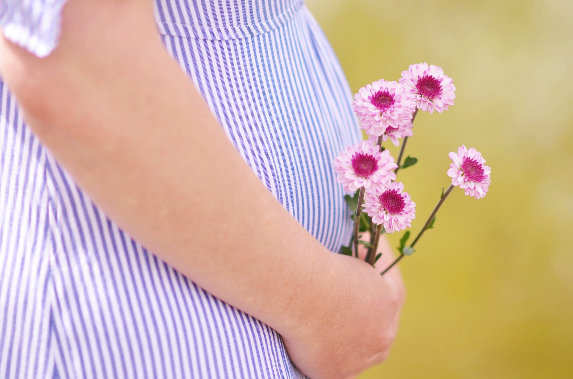 Surviving the sizzle: Expert safety tips for pregnant women during summer heat