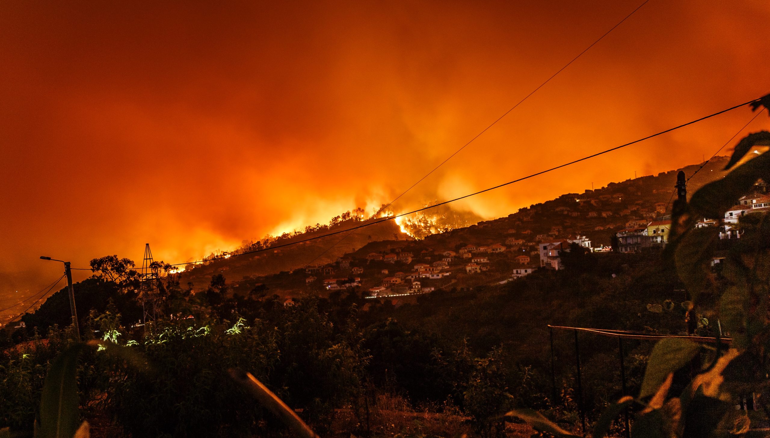 Extreme heat inflicts greater burdens on women, study shows