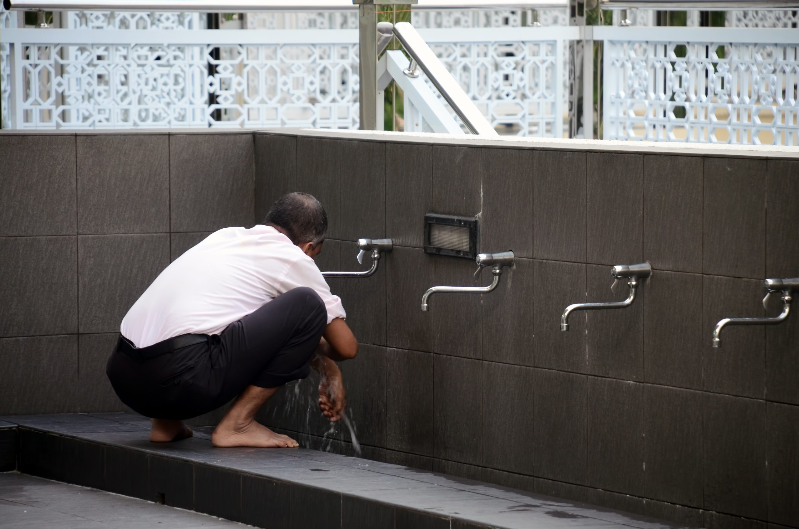 Sustainable wudhu: Muslims call for mindful ablution to avoid wasted water at Qatar mosques