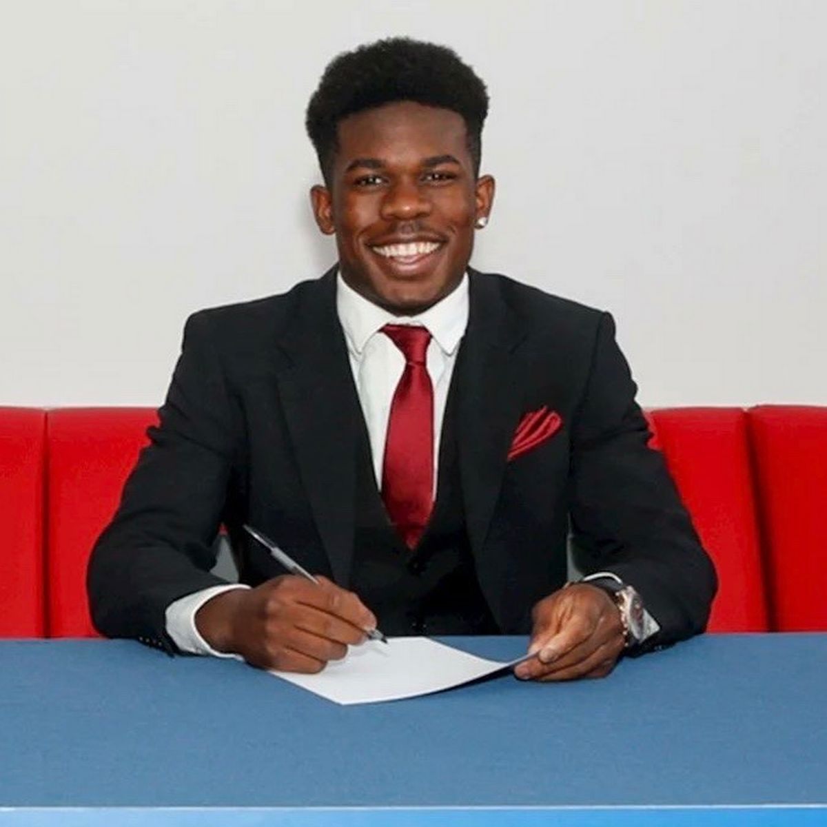 Arsenal midfielder Tim Akinola to join Qatari club Al Bidda